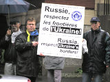 Демонстрація перед консульством Росії