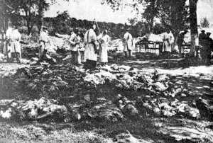 Міжнародна судово-лікарська комісія на місці розкопу масових могил у Віннниці